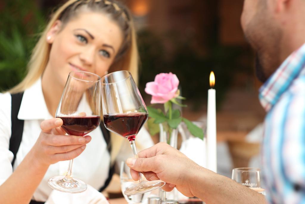 Hotel & Restaurant Am Kirschberg Alten Buseck Ngoại thất bức ảnh