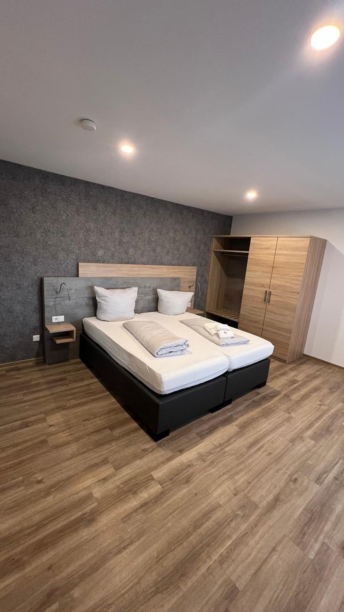 Hotel & Restaurant Am Kirschberg Alten Buseck Ngoại thất bức ảnh