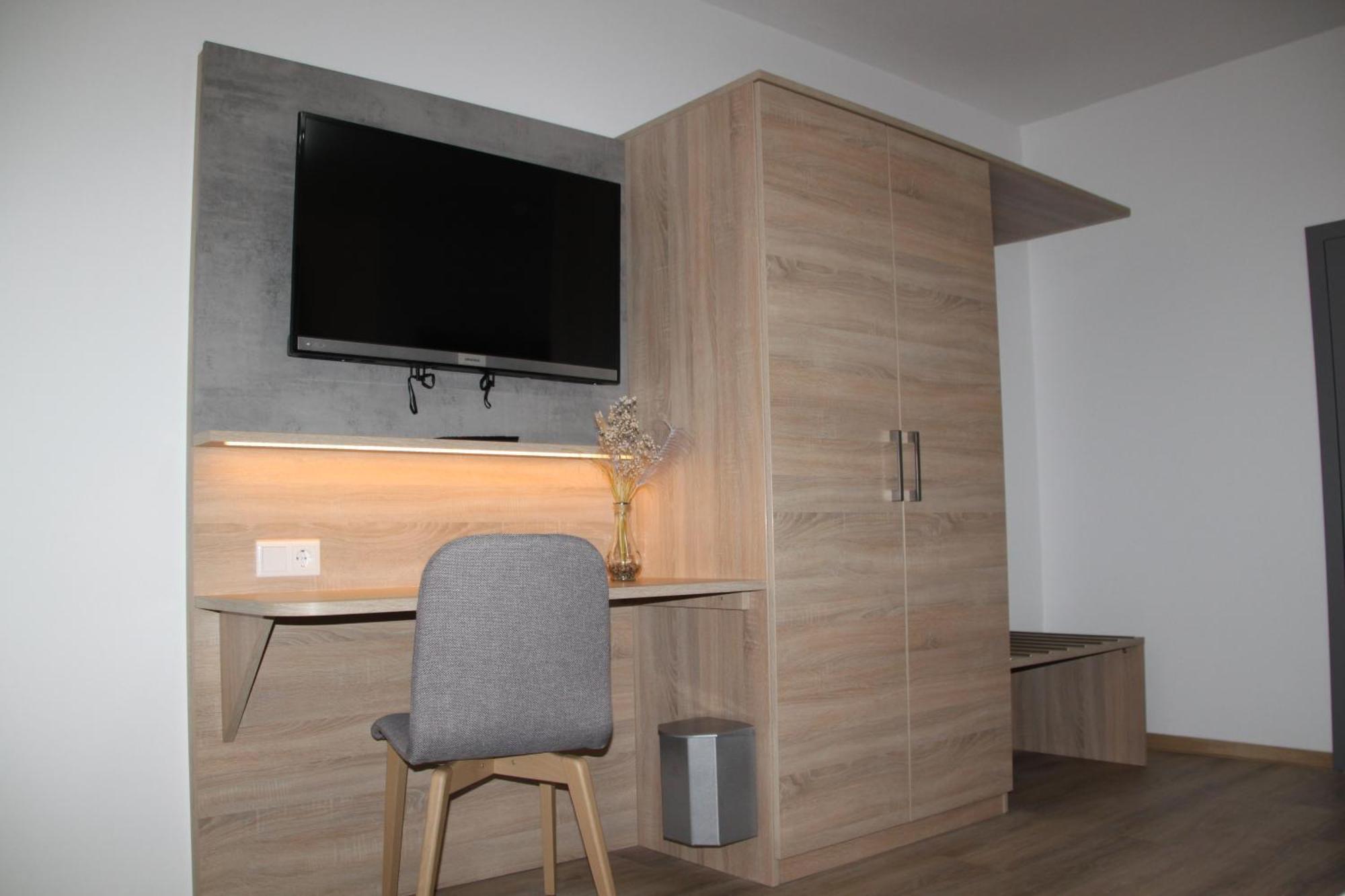 Hotel & Restaurant Am Kirschberg Alten Buseck Ngoại thất bức ảnh