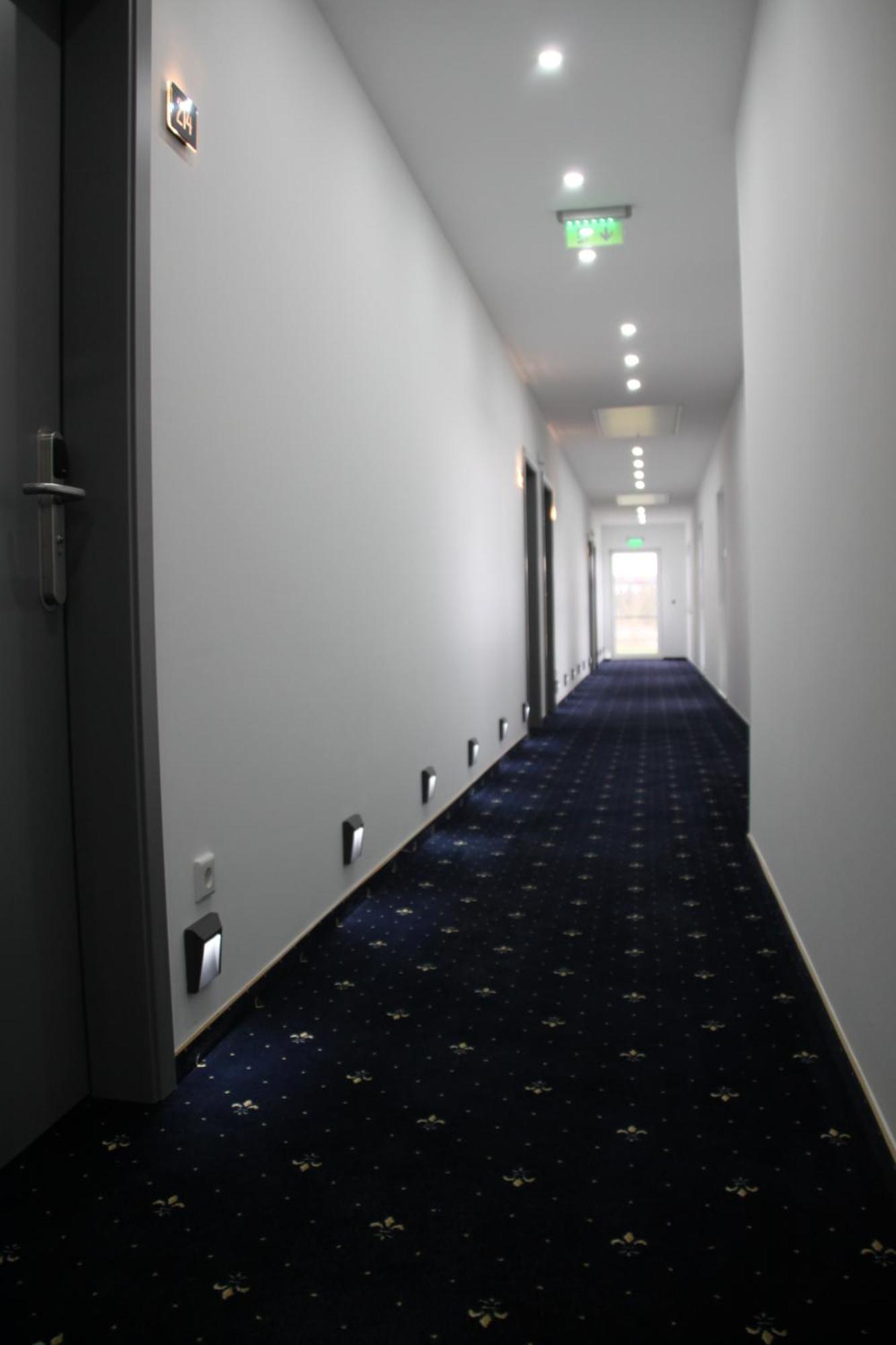 Hotel & Restaurant Am Kirschberg Alten Buseck Ngoại thất bức ảnh