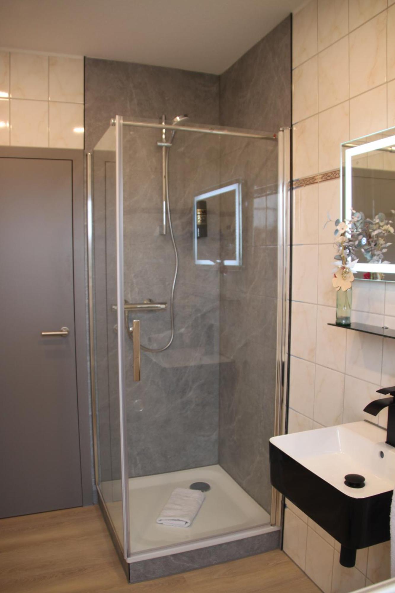 Hotel & Restaurant Am Kirschberg Alten Buseck Ngoại thất bức ảnh