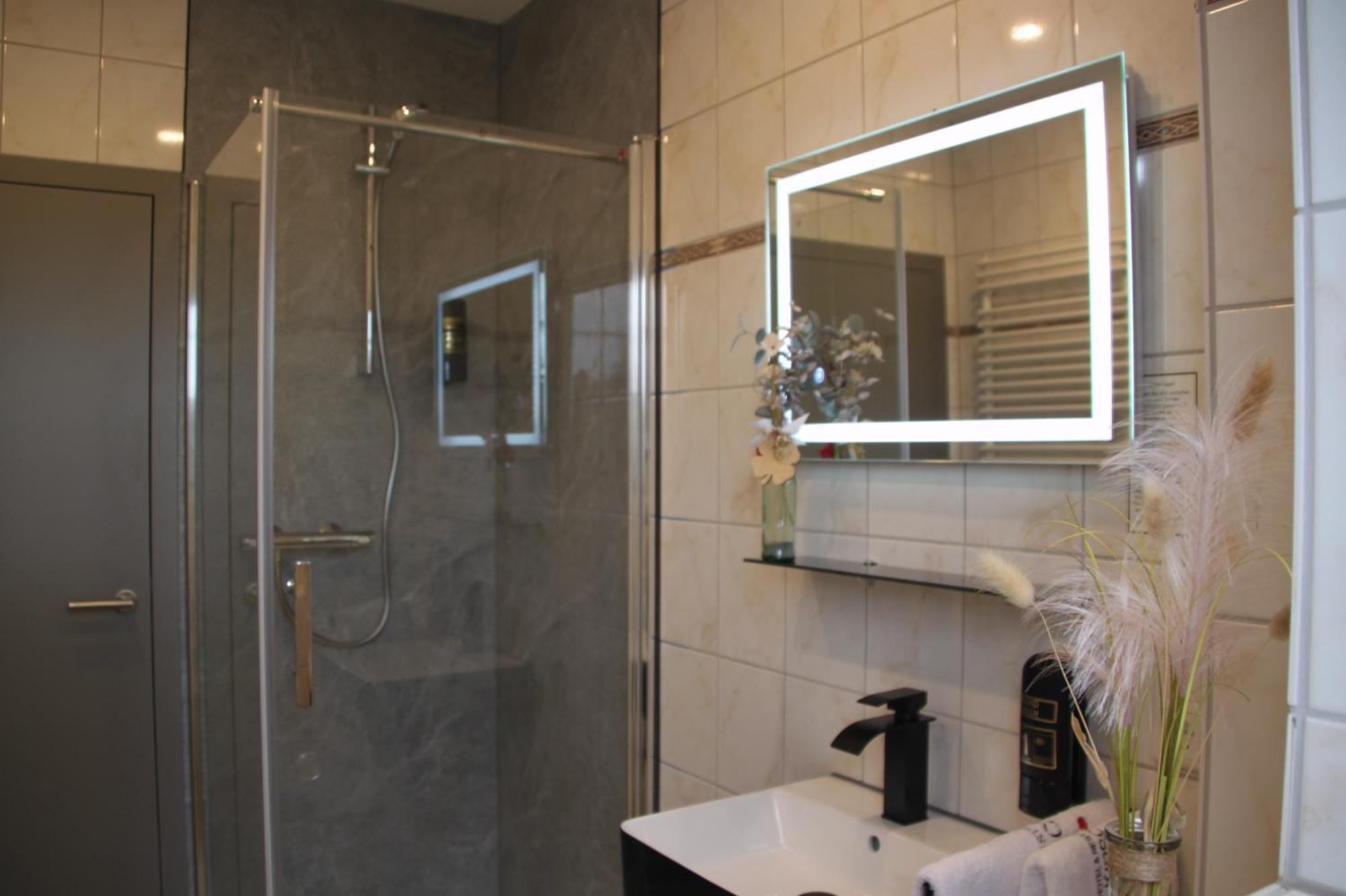 Hotel & Restaurant Am Kirschberg Alten Buseck Ngoại thất bức ảnh
